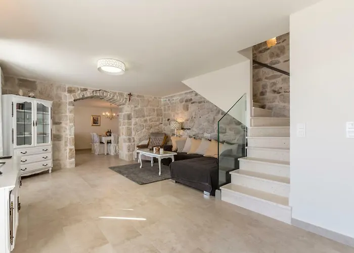 Nareste * 杜基拉特